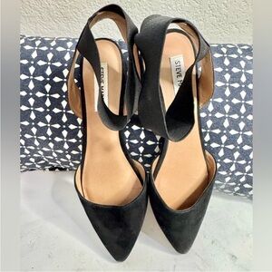 Steve Madden Suede ankle strap pointy toe flats